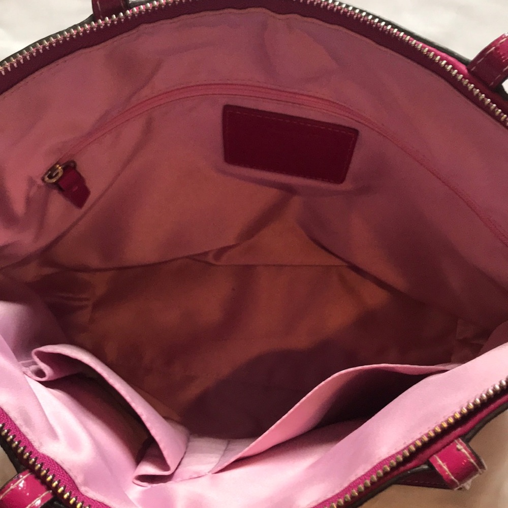 Pink Coach bag - Picture 5 of 8